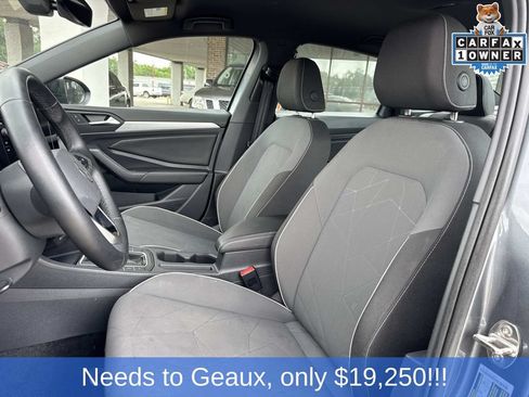 Used 2025 Volkswagen Jetta Sport FWD image 32