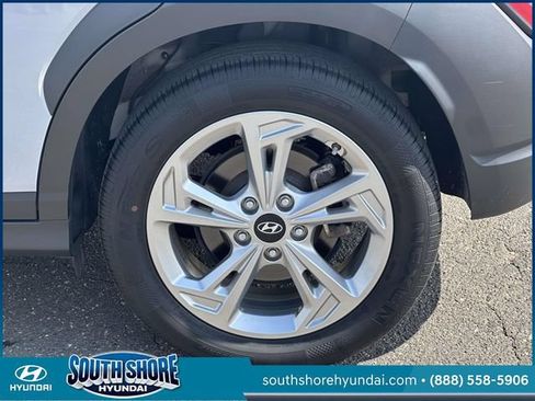 Certified 2023 Hyundai Kona SEL AWD/4WD image 10