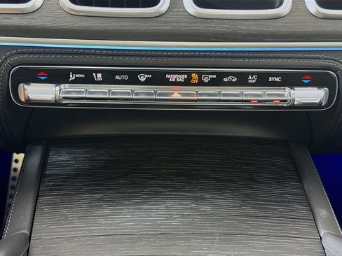 New 2026 Mercedes-Benz GLS 450 4MATIC image 16