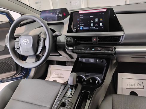 Used 2026 Toyota Prius LE image 39