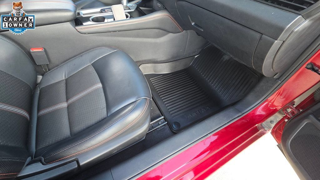 Used 2024 Nissan Altima 2.5 SR FWD image 13