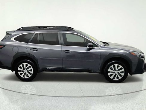 Certified 2025 Subaru Outback Premium AWD/4WD image 10