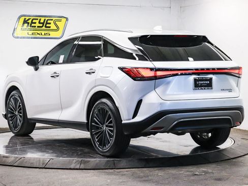 Used 2024 Lexus RX 350h w/ Convenience Package AWD/4WD image 2