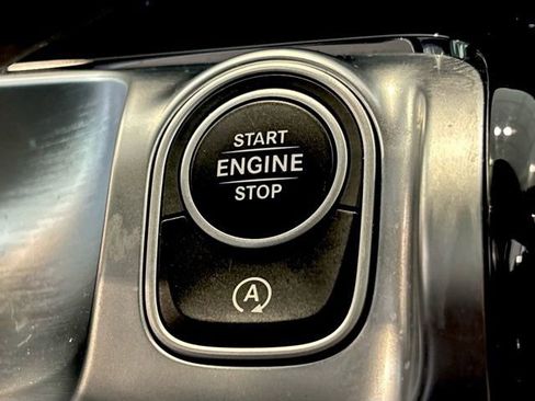 Used 2023 Mercedes-Benz GLB 250 image 19