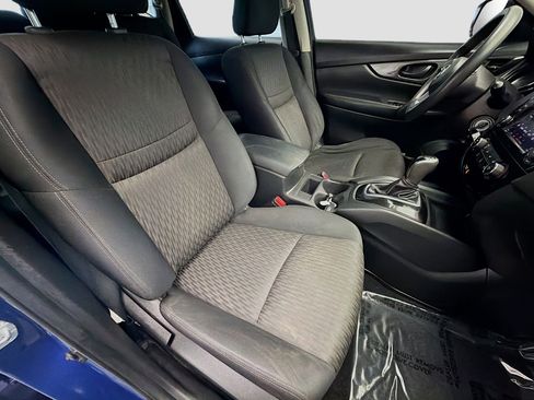 Used 2019 Nissan Rogue S image 15