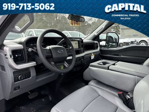 New 2026 Ford F250 XL w/ XL Chrome Package RWD image 20