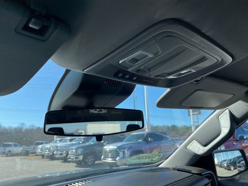 Used 2023 Chevrolet Silverado 1500 RST w/ Z71 Off-Road Package image 18