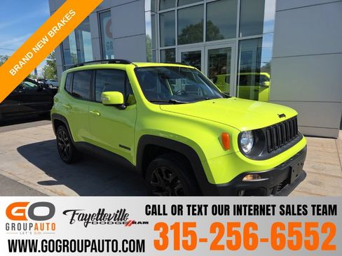 Used 2018 Jeep Renegade Altitude w/ UConnect 8.4 Nav Group AWD/4WD image 1