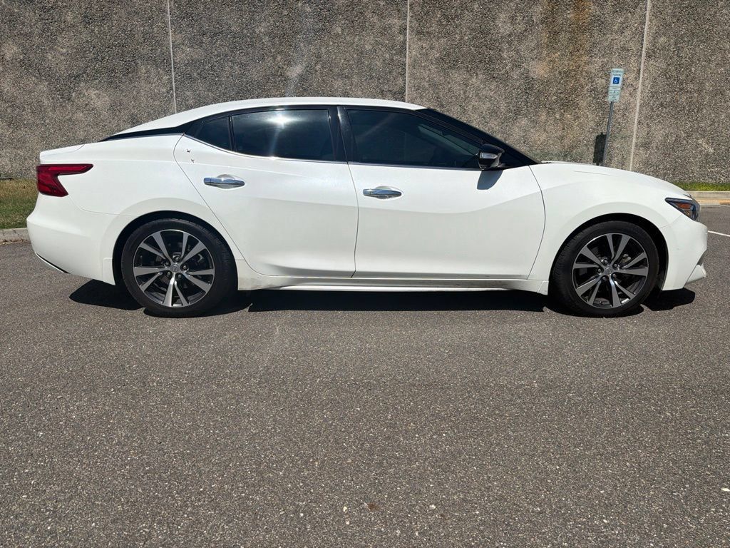 Used 2017 Nissan Maxima Platinum FWD image 8