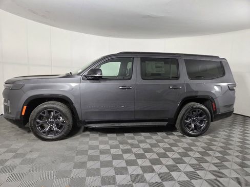 New 2026 Jeep Grand Wagoneer Limited w/ Convenience Group I AWD/4WD image 8