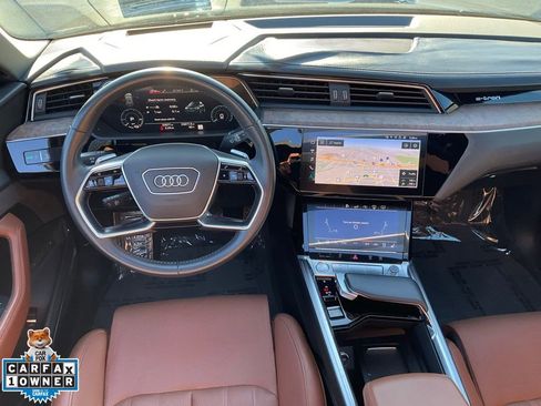 Used 2019 Audi e-tron Prestige w/ Prestige Package image 37