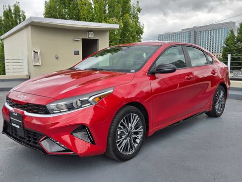 Certified 2024 Kia Forte GT-Line FWD image 7