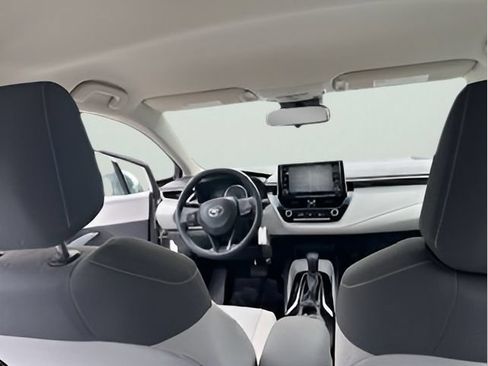 Used 2020 Toyota Corolla LE FWD image 20
