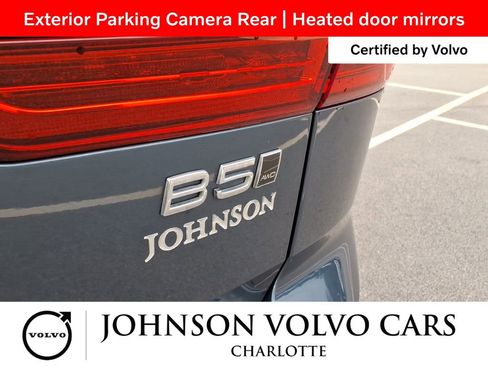 Used 2024 Volvo XC60 B5 Plus image 6
