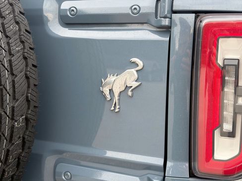Used 2023 Ford Bronco Outer Banks AWD/4WD image 44