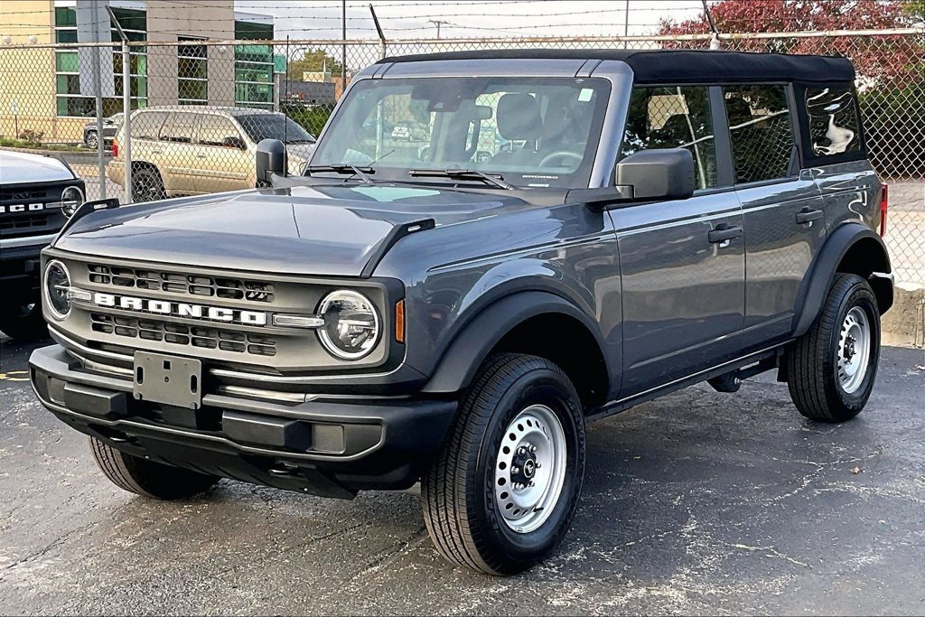 Used 2025 Ford Bronco 4-Door AWD/4WD image 11