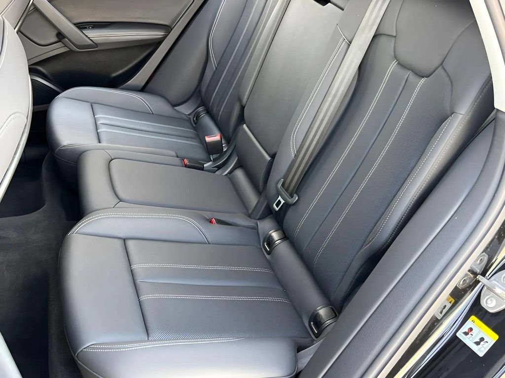 Used 2021 Audi Q5 e Prestige w/ Prestige Package AWD/4WD image 14