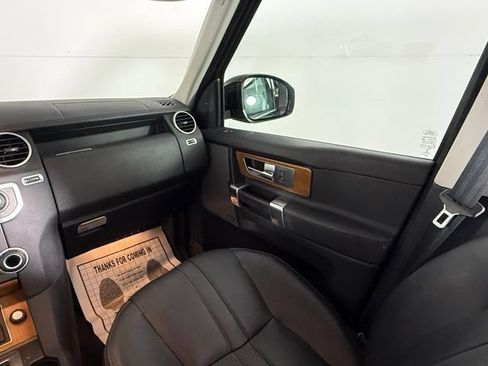 Used 2016 Land Rover LR4 HSE AWD/4WD image 17