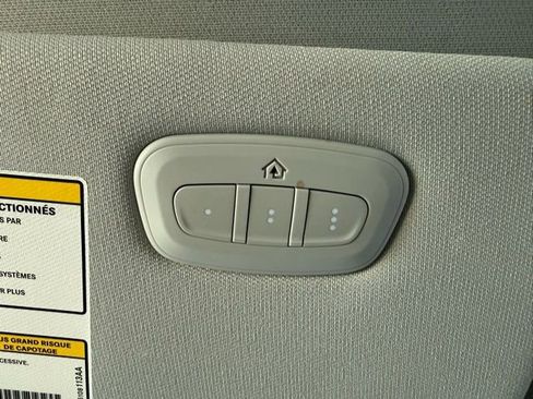 Used 2020 Jeep Cherokee Limited image 18