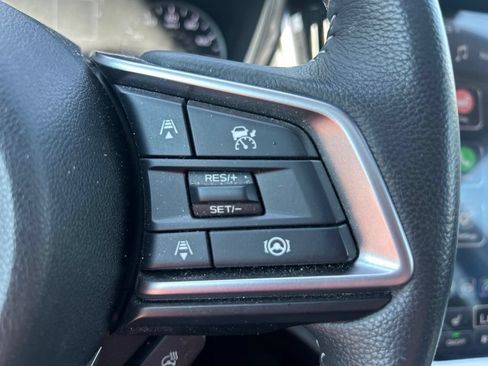 Used 2023 Subaru Outback Limited AWD/4WD image 25