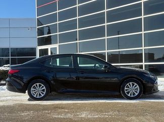 Used 2025 Toyota Camry LE video 2