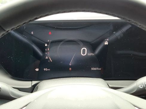 Used 2024 Buick Envista Sport Touring w/ Convenience I Package FWD image 23