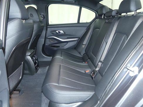 Used 2021 BMW 330e xDrive w/ Convenience Package image 26