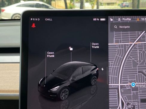 Used 2024 Tesla Model Y Long Range image 27