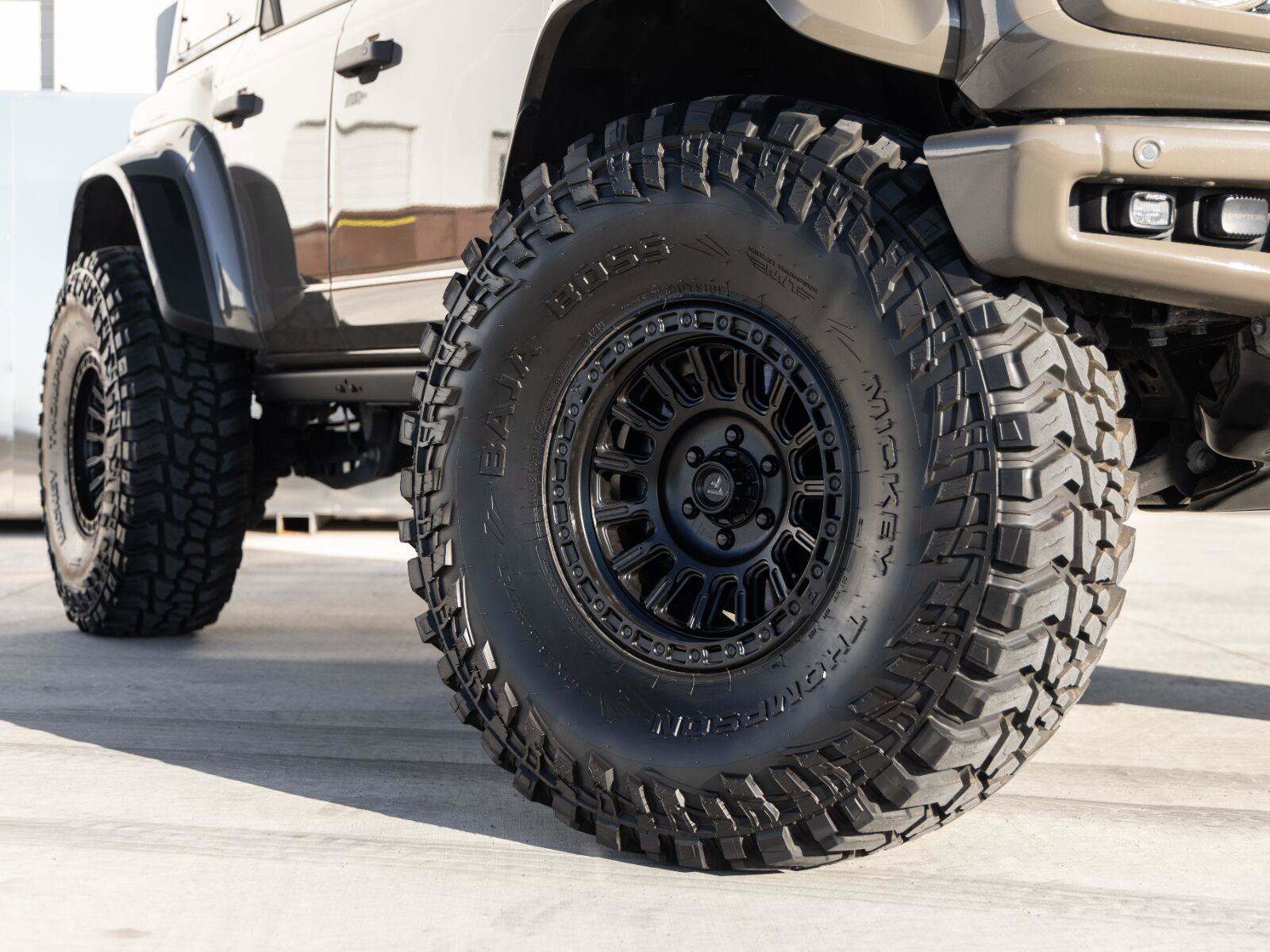 Used 2025 Ford Bronco Raptor AWD/4WD image 11
