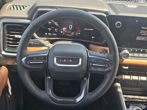 New 2026 GMC Canyon AT4 w/ Technology Plus Package AWD/4WD image 13