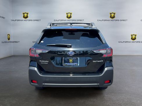 Used 2023 Subaru Outback Premium AWD/4WD image 4