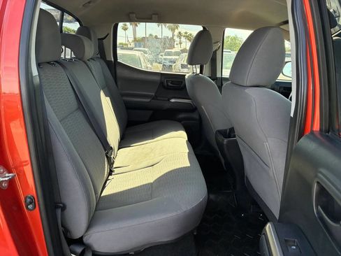 Used 2016 Toyota Tacoma SR5 w/ SR5 Appearance Package (SN) AWD/4WD image 20