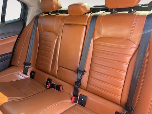 Used 2018 Alfa Romeo Giulia Ti w/ Quick Order Package 22X Lusso image 13