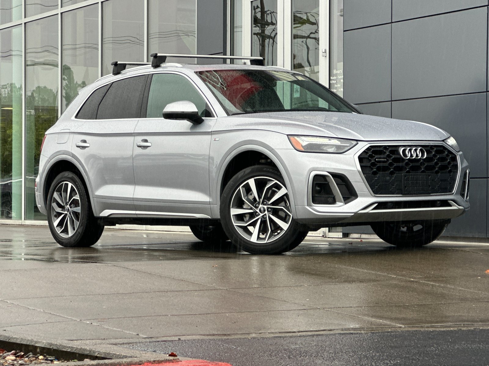 Used 2022 Audi Q5 2.0T Premium AWD/4WD image 2