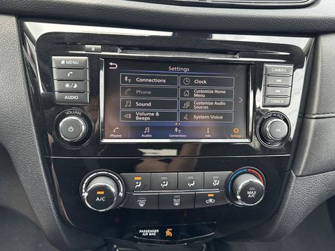 Used 2019 Nissan Rogue S w/ Special Edition Package AWD/4WD image 66
