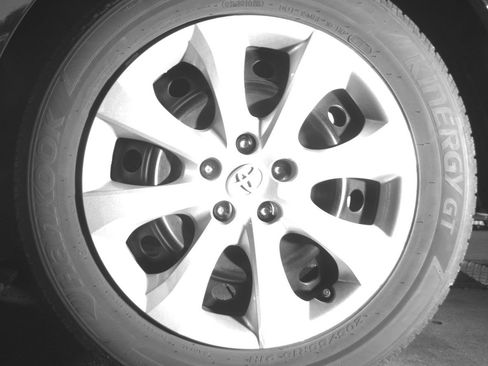 Used 2025 Toyota Corolla LE FWD image 14