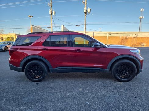 Used 2020 Ford Explorer ST w/ Premium Technology Package image 5