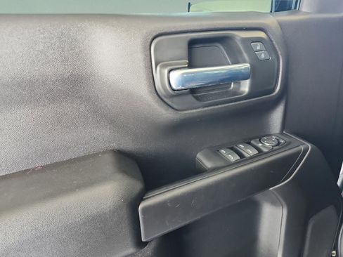 Used 2023 Chevrolet Silverado 1500 Custom Trail Boss AWD/4WD image 15