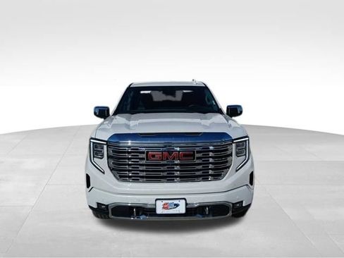 Used 2025 GMC Sierra 1500 Denali w/ Denali Reserve Package AWD/4WD image 8