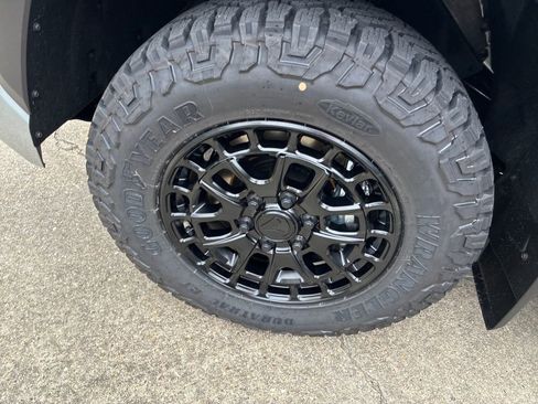 New 2026 Toyota Tundra SR5 RWD image 32
