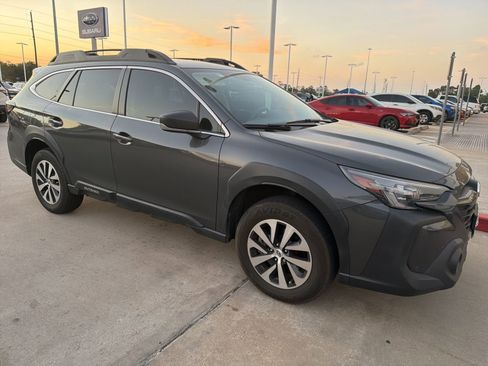 Used 2024 Subaru Outback 2.5i image 4