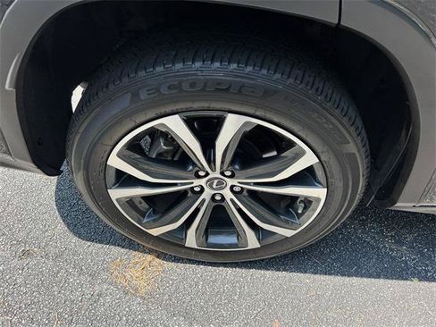 Certified 2022 Lexus RX 350 FWD w/ Premium Package image 18