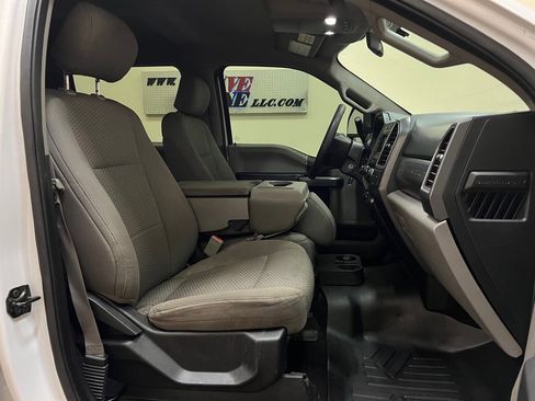 Used 2019 Ford F250 XLT image 33