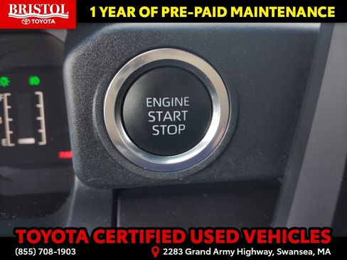 Used 2025 Toyota 4Runner SR5 AWD/4WD image 28