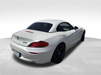 Used 2011 BMW Z4 sDrive35i RWD video 3