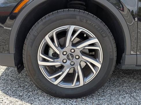 Used 2025 Lincoln Corsair FWD w/ Equipment Group 101A image 9