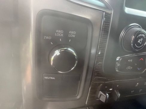 Used 2016 RAM 2500 Limited AWD/4WD image 14