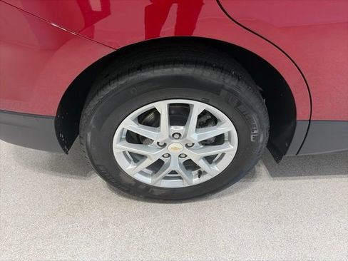 Certified 2024 Chevrolet Equinox LT w/ LPO, Floor Liner Package FWD image 7