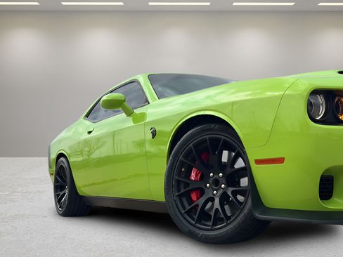 Used 2023 Dodge Challenger SRT Hellcat RWD image 32