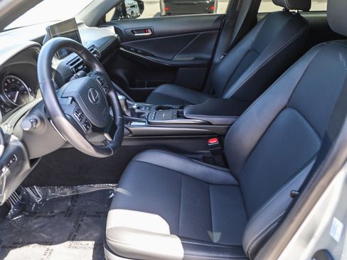 Used 2024 Lexus IS 300 F Sport RWD image 17